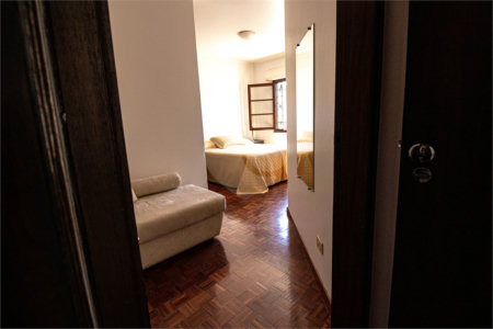 Casa à venda com 1 quarto, sendo 3 suítes, em Esplanada Mendes Moraes, São Roque, SP