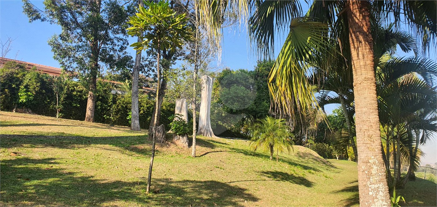 Casa à venda com 4 quartos, sendo 2 suítes, no condomínio Vila Panamericana, São Paulo - SP