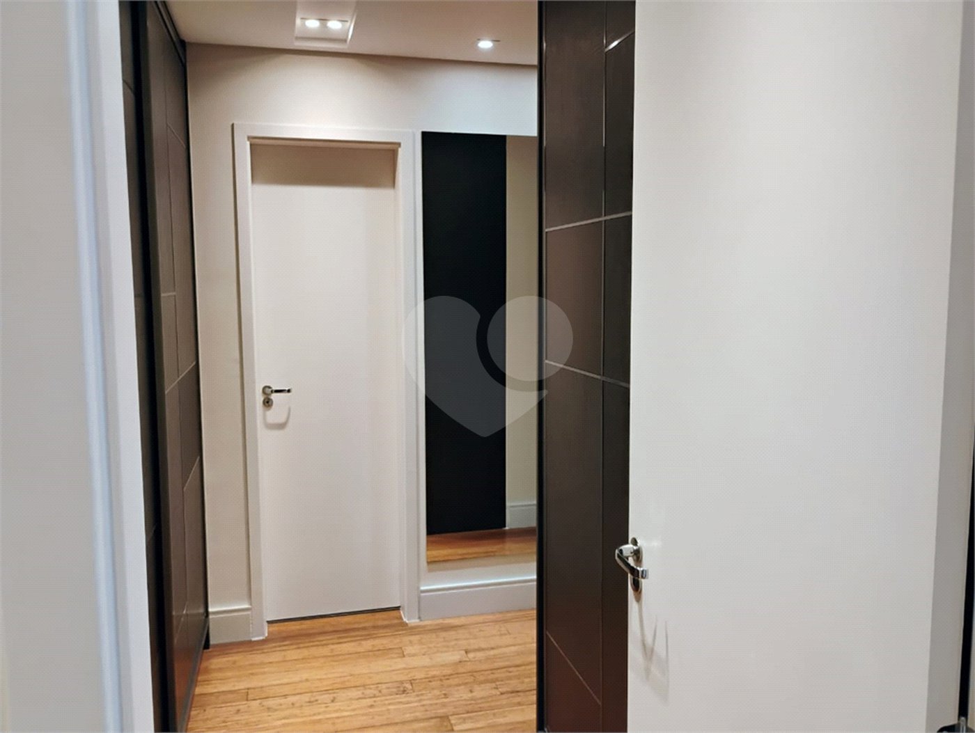 Apartamento à venda com 3 quartos, sendo 1 suíte, no Centro, São Bernardo do Campo, SP
