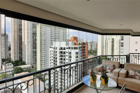 Apartamento à venda com 4 quartos, sendo 3 suítes,  em Cidade Monções, São Paulo, SP