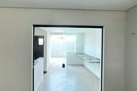 Casa à venda com 3 quartos, sendo 1 suíte, em Wanel Ville, Sorocaba, SP