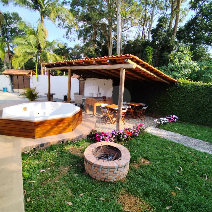 Casa à venda com 3 quartos, sendo 1 suíte, no condomínio Caconde, São Bernardo do Campo - SP