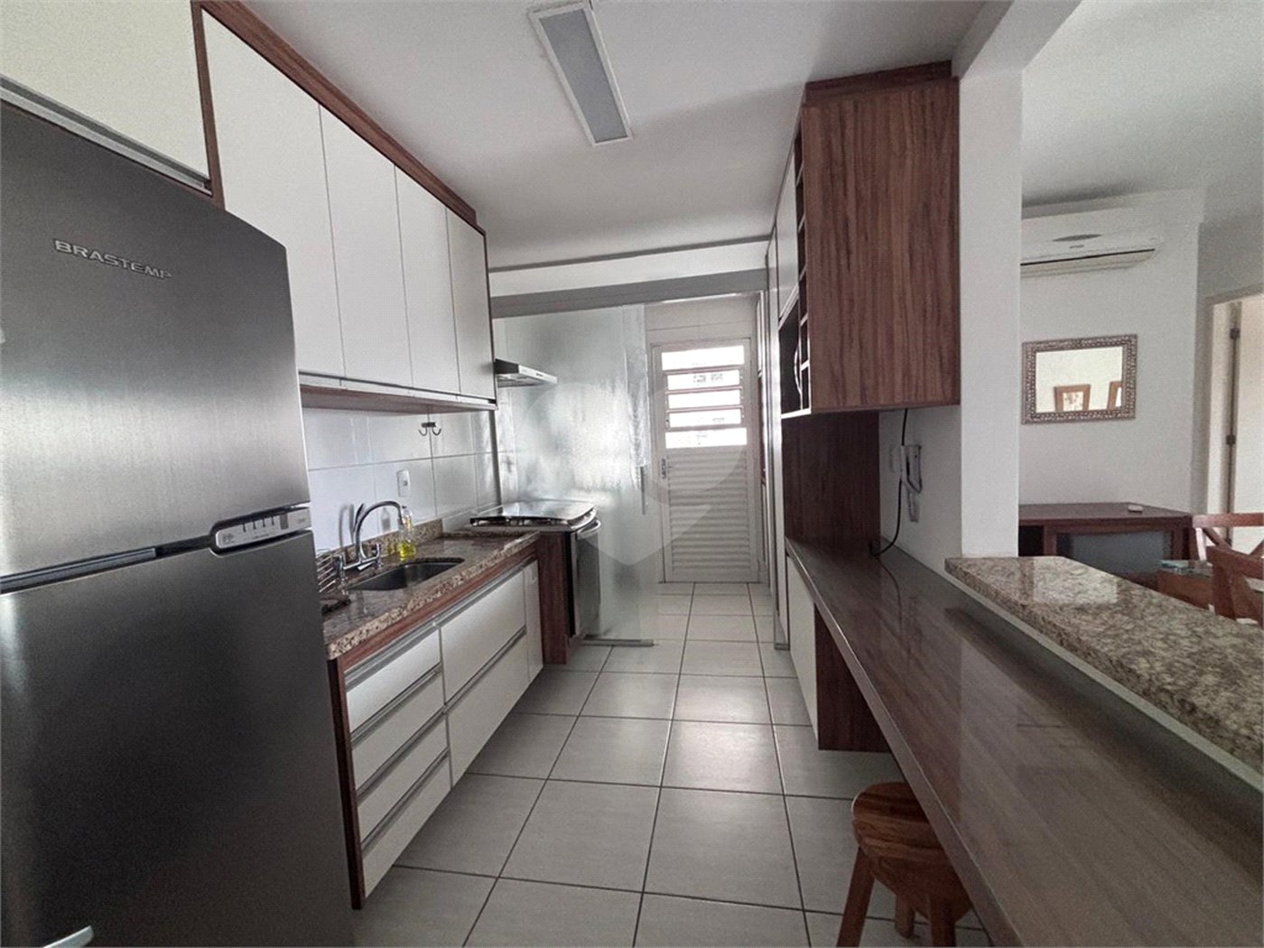 Apartamento à venda com 3 quartos, sendo 1 suíte,  em Parque Três Meninos, Sorocaba, SP