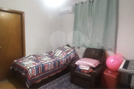 Casa à venda com 3 quartos, sendo 1 suíte, em Vila Capuava, Valinhos, SP
