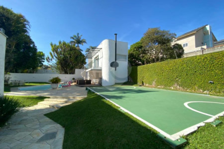 Casa à venda com 4 suítes em Vila Oliveira, Mogi das Cruzes, SP