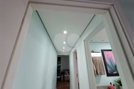 Apartamento à venda com 2 quartos em Vila Carmosina, São Paulo, SP