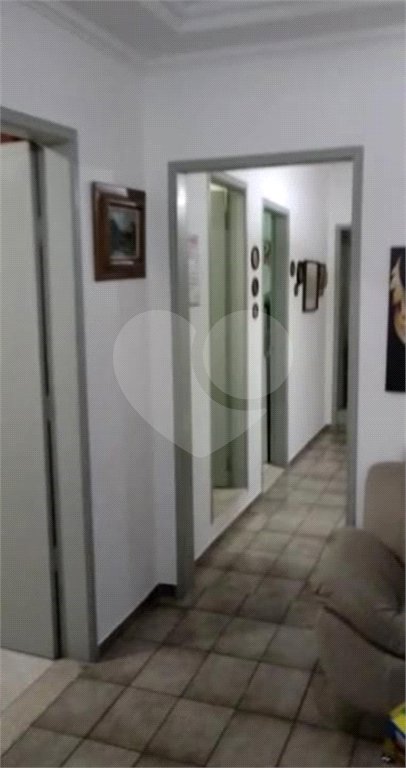 Casa Térrea à venda com 6 quartos em Jardim Rosana, São Paulo, SP