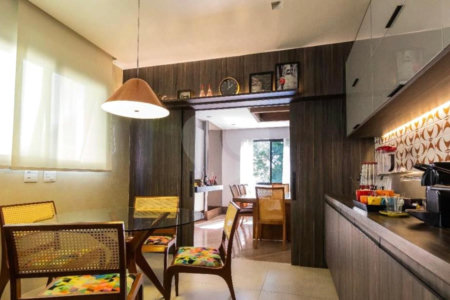 Apartamento à venda com 4 quartos, sendo 3 suítes, em Campo Belo, São Paulo, SP