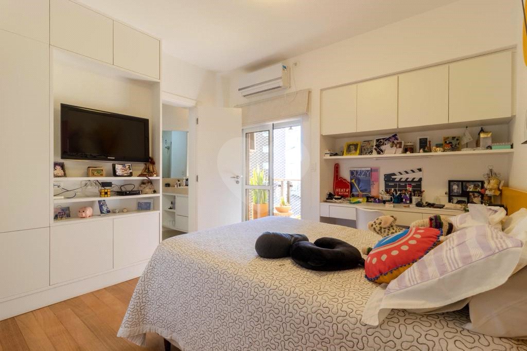 Apartamento à venda com 3 suítes em Itaim Bibi, São Paulo, SP