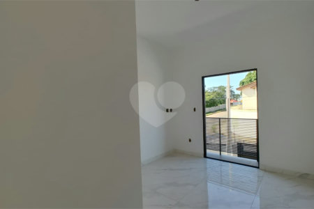 Casa de Vila à venda com 2 quartos em Wanel Ville, Sorocaba, SP