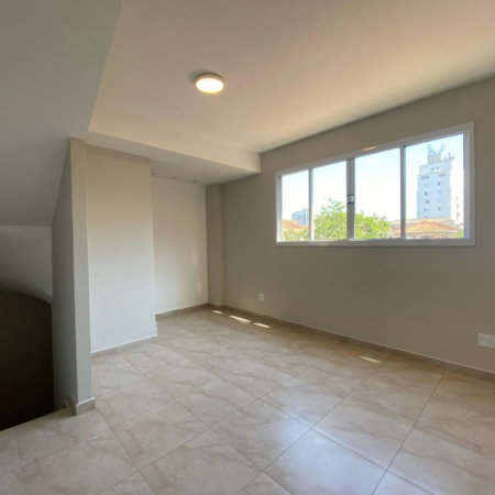 Casa com 2 dormitórios à venda, 106 m² por R$ 580.000,00 - Marapé - Santos/SP