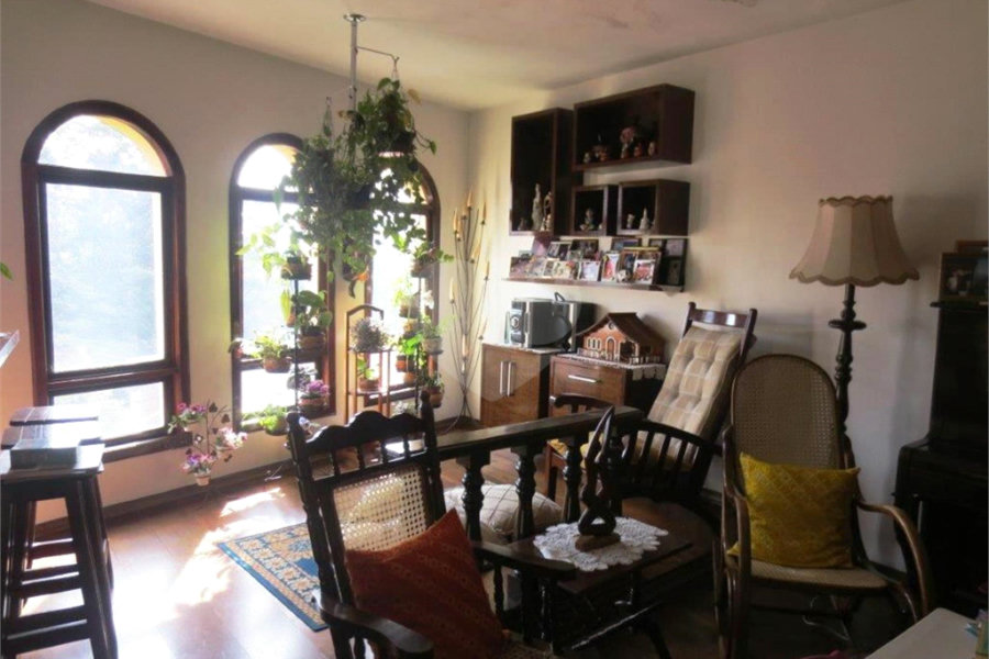 Sobrado à venda com 4 quartos, sendo 1 suíte, em Tucuruvi, São Paulo, SP