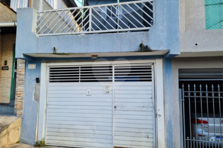 Casa à venda com 3 quartos em Jardim das Esmeraldas, São Paulo, SP
