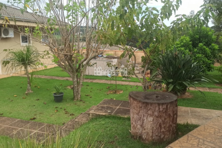 Casa à venda com 3 quartos, sendo 1 suíte, no condomínio Serra da Estrela, Atibaia - SP