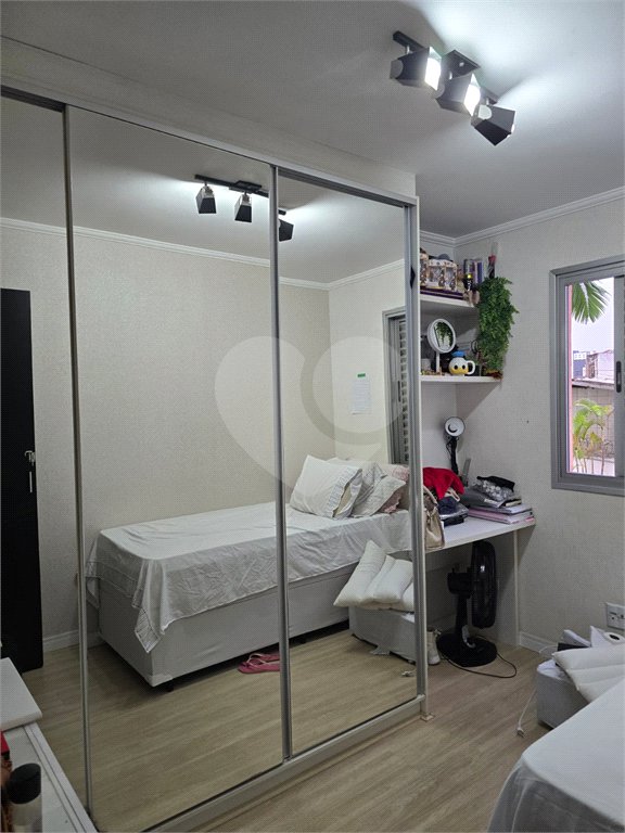 Apartamento de 3 quartos, com garagem, á venda no Cambuci