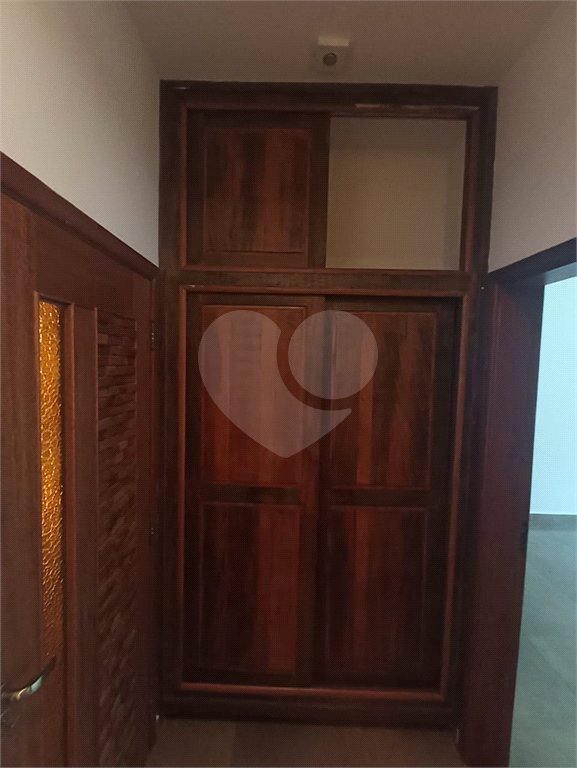 Casa à venda com 3 suítes no condomínio Village Ipanema 1, Araçoiaba da Serra - SP