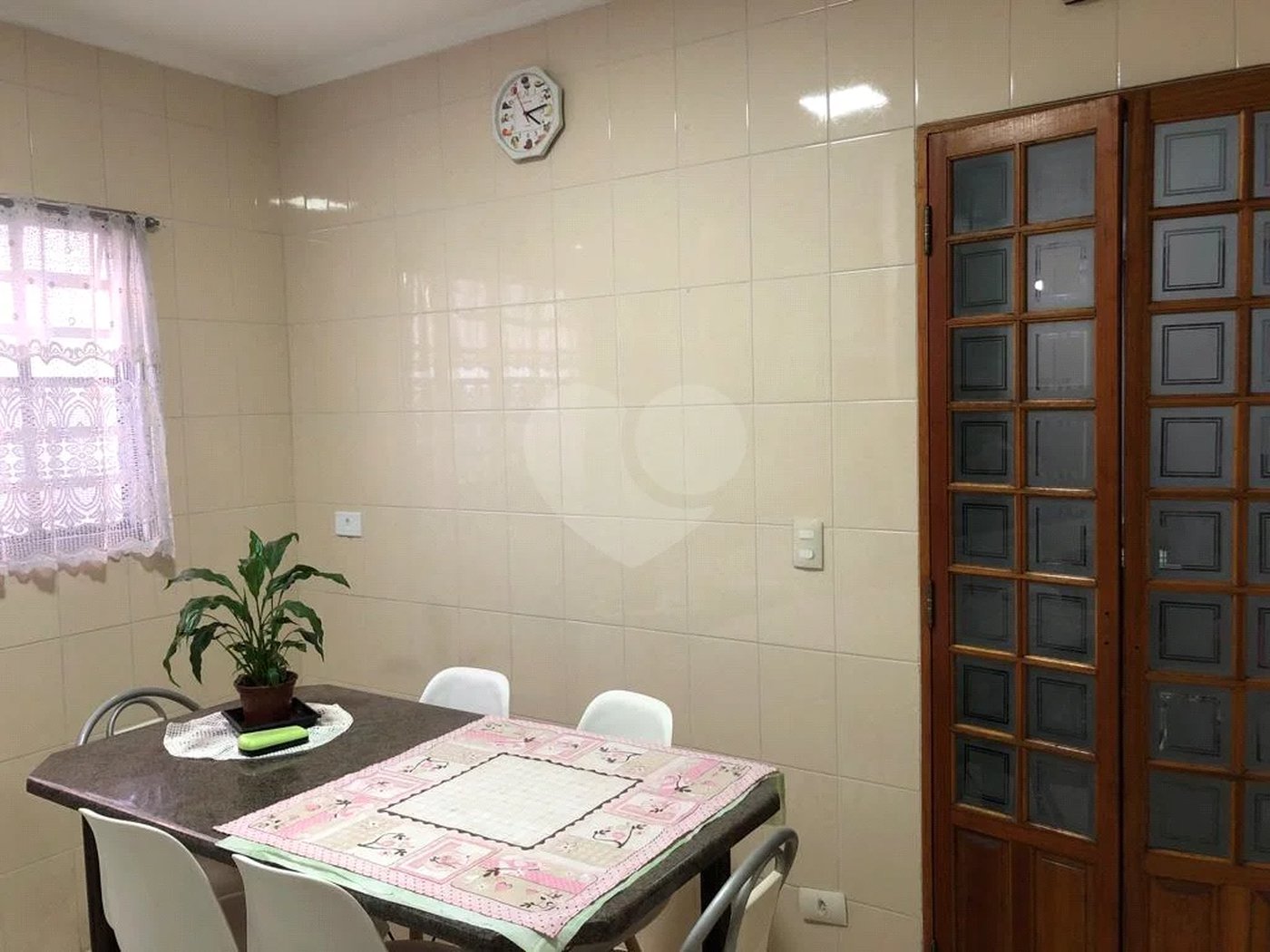 Casa à venda com 3 quartos, sendo 1 suíte,  em Vila Gustavo, São Paulo, SP