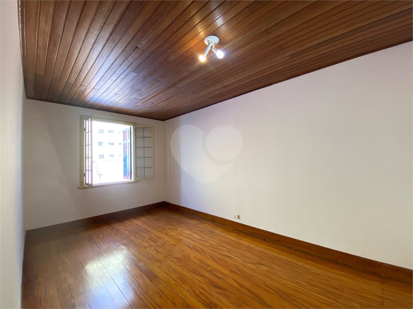 Casa à venda com 2 quartos, sendo 1 suíte, em Aclimação, São Paulo, SP