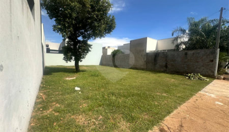 Terreno à venda no condomínio Recanto Das Palmeiras, Três Lagoas - MS