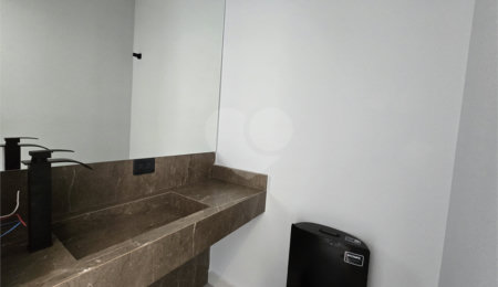 Casa Térrea à venda com 3 quartos, sendo 1 suíte,  em Laranja Azeda, Atibaia, SP