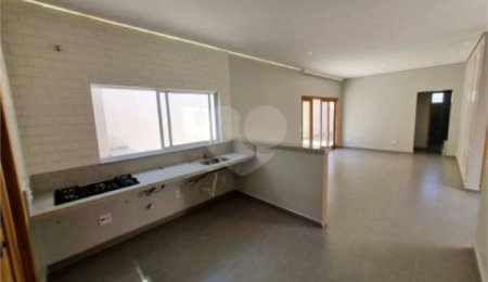 Casa à venda com 5 quartos, sendo 2 suítes,  em Vila Gonçalves, São Bernardo do Campo, SP