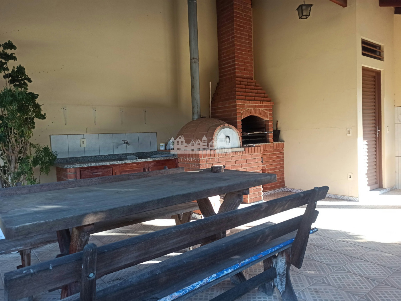 Casa à venda com 3 quartos, sendo 1 suíte, em Vila Esperia Ou Giglio, Atibaia, SP