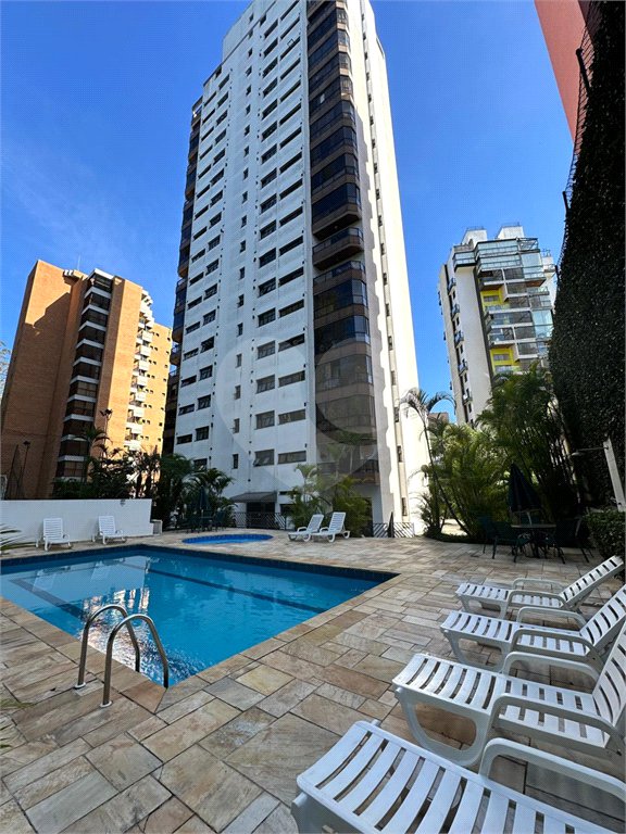 Apartamento à venda com 3 quartos, sendo 1 suíte, em Vila Andrade, São Paulo, SP