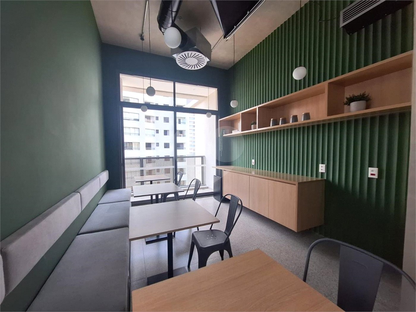 Apartamento à venda com 1 quarto em Moema, São Paulo, SP