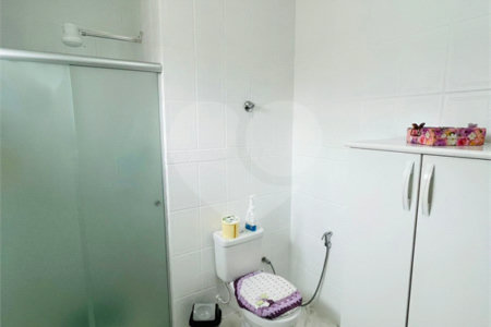 Casa à venda com 4 quartos, sendo 1 suíte,  em Jardim Stella, Santo André, SP