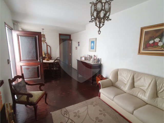 Sobrado à venda com 3 quartos, sendo 1 suíte,  em Jardim Prudência, São Paulo, SP