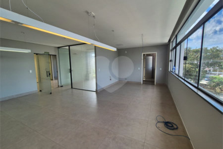 Prédio para alugar em Vila Faustina I, Valinhos, SP