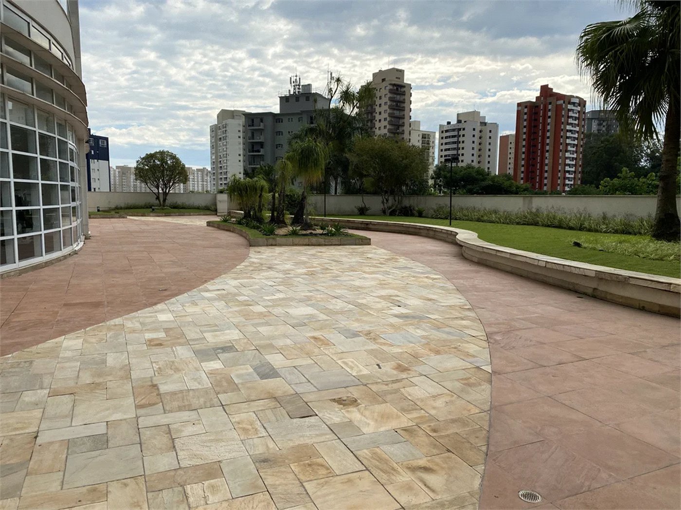 Apartamento à venda com 3 suítes em Vila Andrade, São Paulo, SP