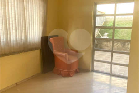Casa à venda com 3 quartos, sendo 1 suíte,  em Vila Suissa, Mogi das Cruzes, SP