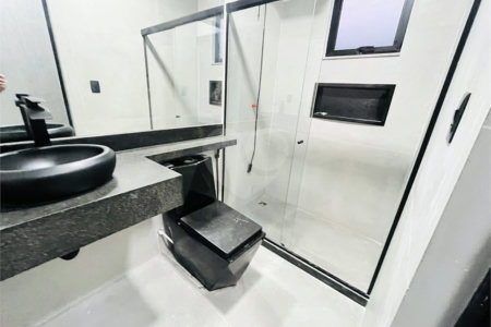 Casa à venda com 3 quartos, sendo 1 suíte, no condomínio Vale dos Sonhos 2, Rio de Janeiro - RJ