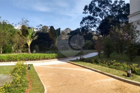 Apartamento à venda com 3 suítes em Jardim Marajoara, São Paulo, SP