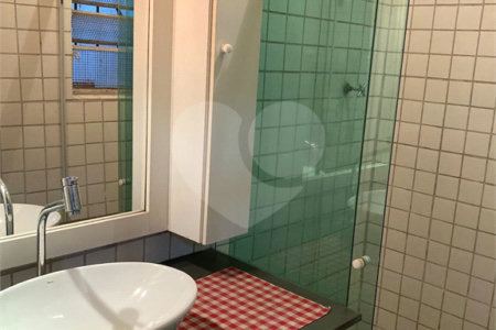 Casa à venda com 3 quartos, sendo 1 suíte, em Chácara Santo Antônio (zona Sul), São Paulo, SP