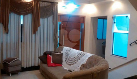 Sobrado à venda com 3 quartos, sendo 1 suíte,  em Jardim Las Vegas, Guarulhos, SP