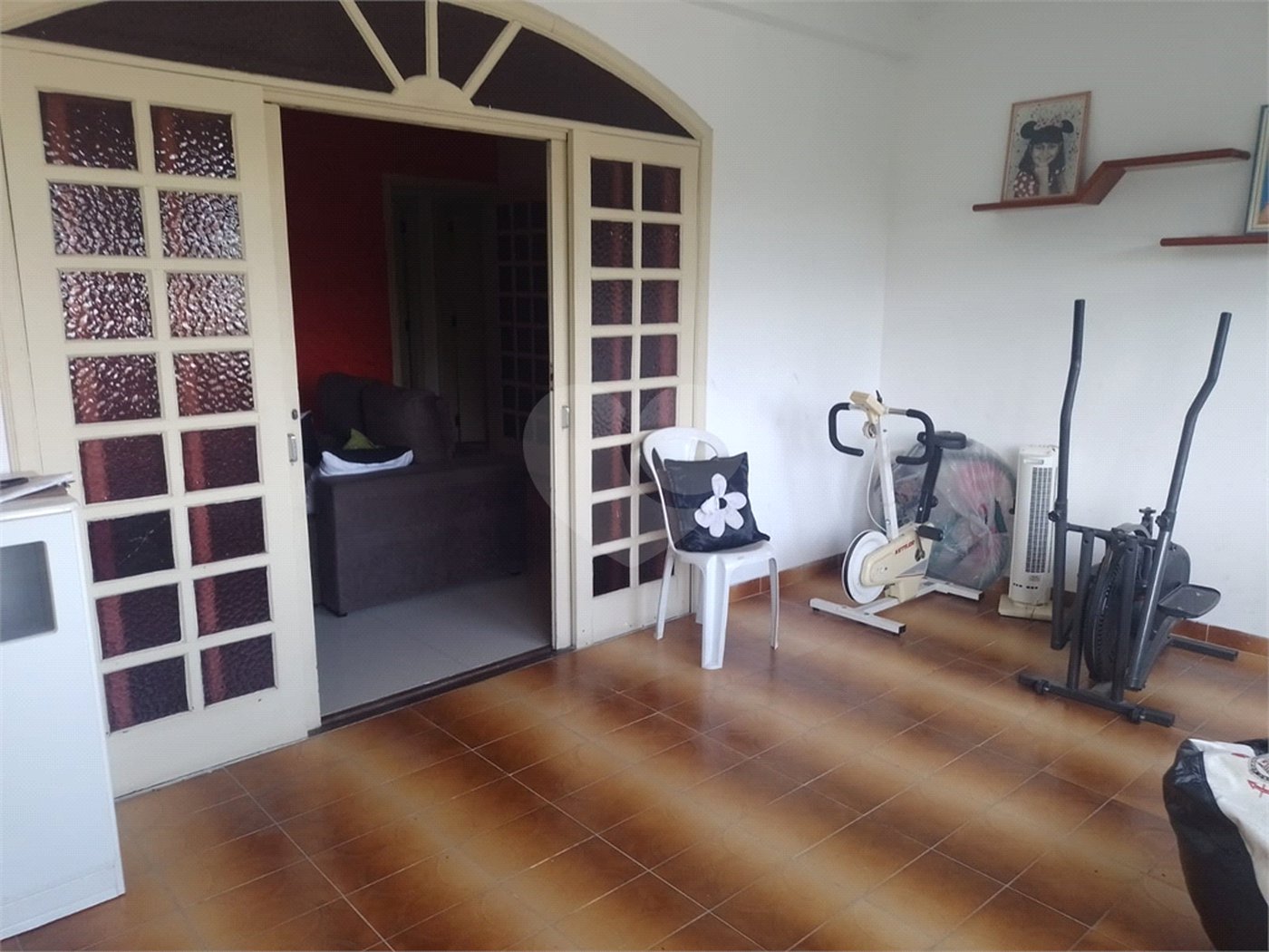 Sobrado à venda com 6 quartos, sendo 2 suítes, em Tremembé, São Paulo, SP
