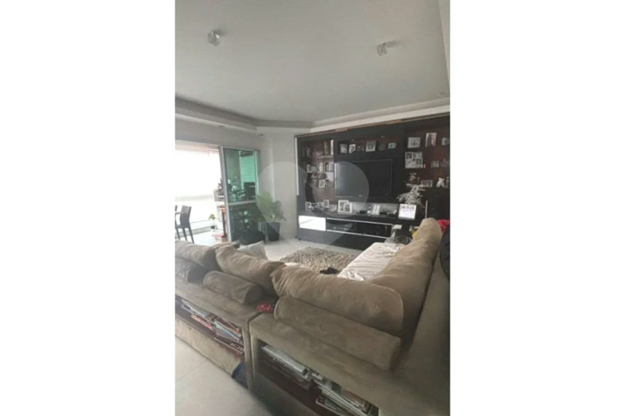 Apartamento à venda com 3 suítes em Santana, São Paulo, SP