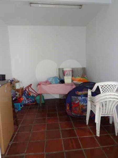 Casa à venda com 3 quartos, sendo 1 suíte,  em Jardim Londrina, São Paulo, SP