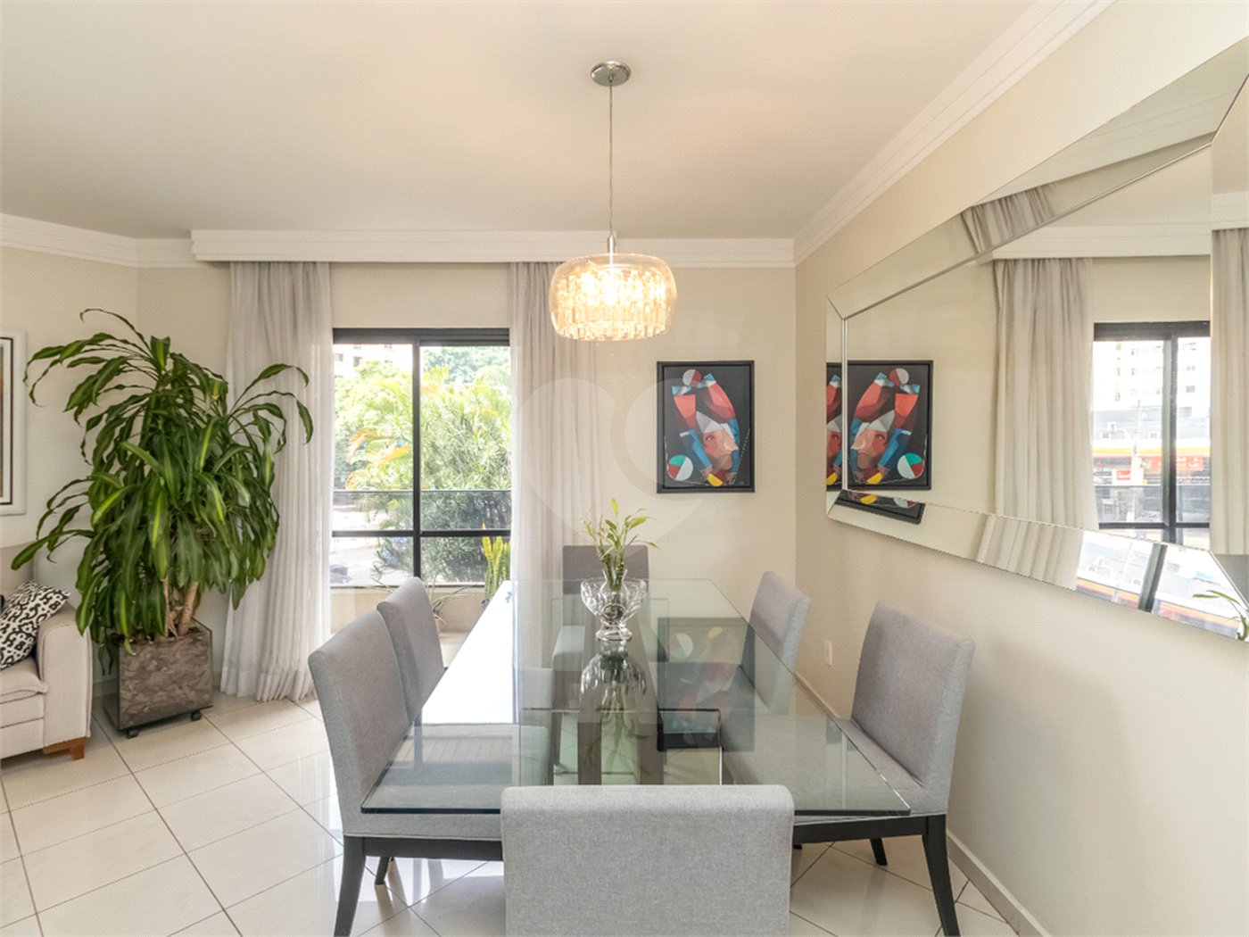 Apartamento à venda com 3 quartos, sendo 1 suíte,  em Vila Clementino, São Paulo, SP