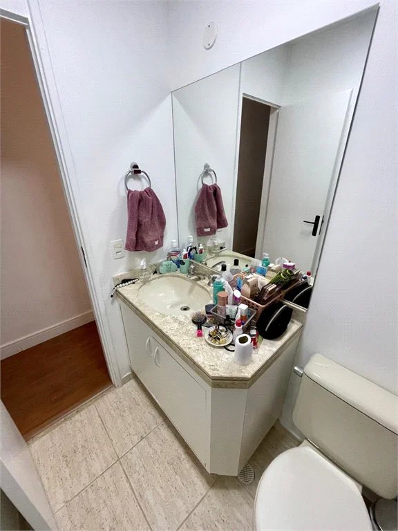 Casa à venda com 3 quartos, sendo 1 suíte, no condomínio Vila Nova de Mafra, São Paulo - SP