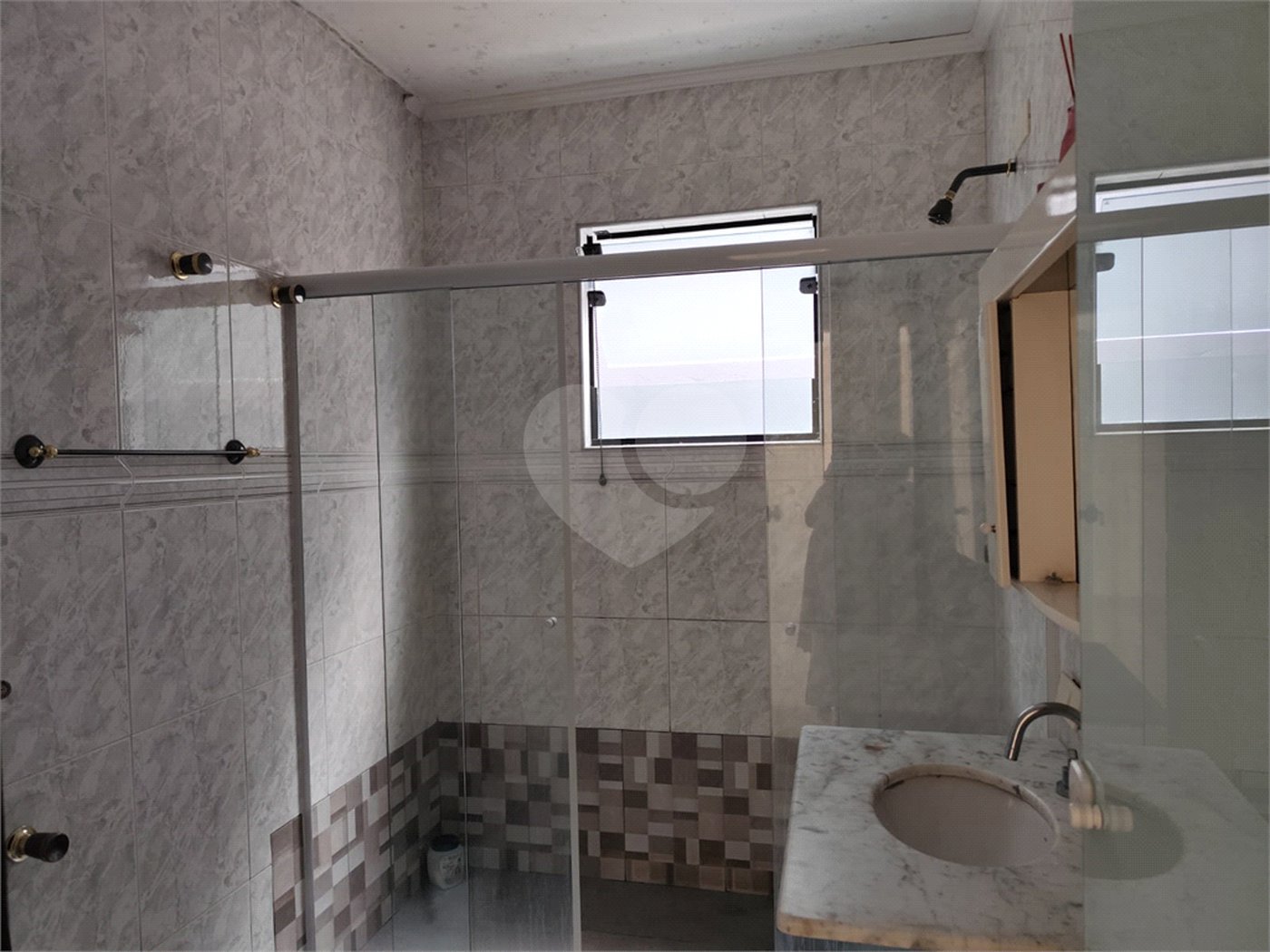 Sobrado à venda com 3 quartos, sendo 1 suíte,  em Horto Florestal, São Paulo, SP