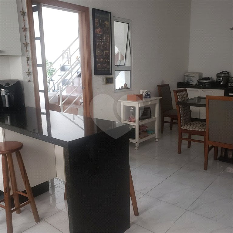 Sobrado à venda com 3 quartos, sendo 1 suíte, em Tremembé, São Paulo, SP