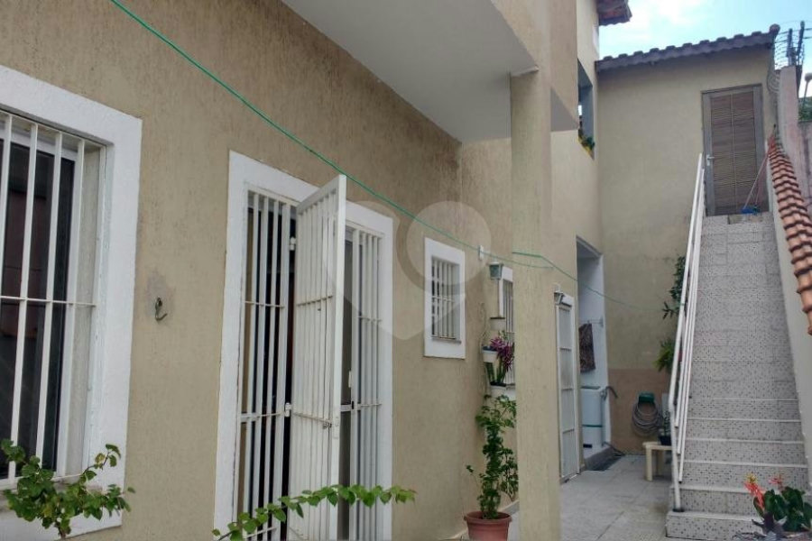 Sobrado à venda com 3 quartos, sendo 1 suíte, em Tremembé, São Paulo, SP