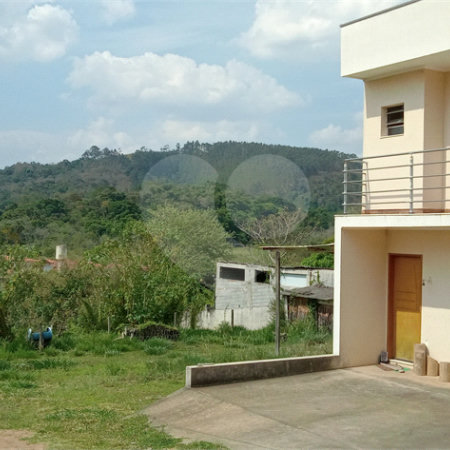 Sobrado à venda com 4 suítes no Centro, Bom Jesus dos Perdões, SP