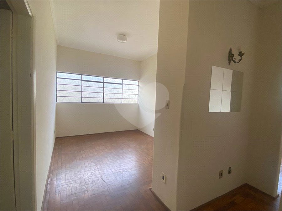 Casa à venda com 3 quartos, sendo 1 suíte, no Centro, Araraquara, SP