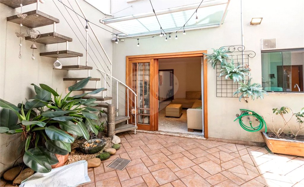 Casa de Vila à venda com 3 quartos, sendo 1 suíte, em Campo Belo, São Paulo, SP