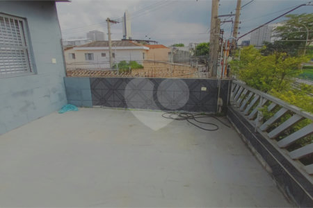 Sobrado à venda com 3 quartos em Bonfim, Osasco, SP