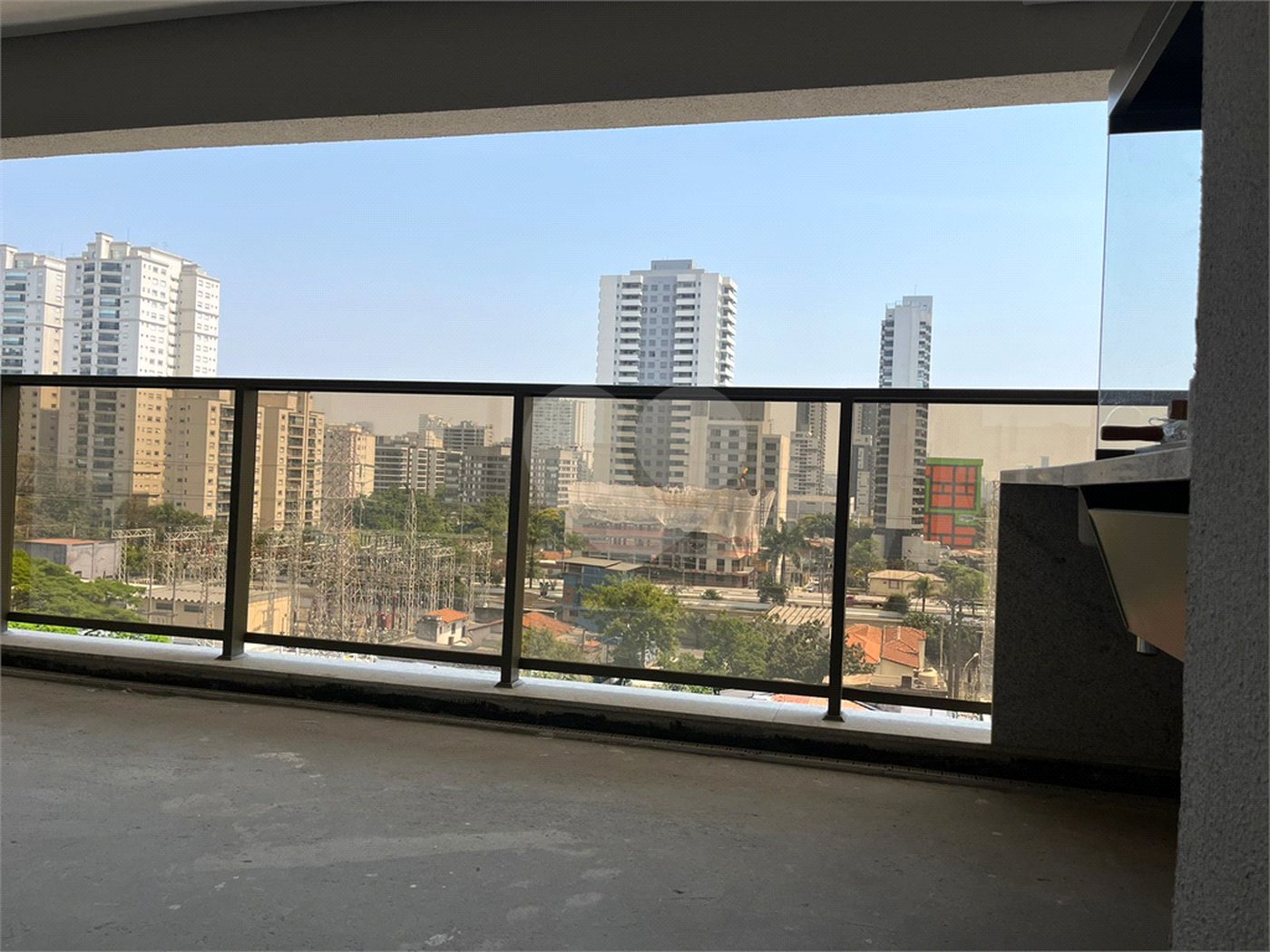 Apartamento à venda com 3 suítes em Campo Belo, São Paulo, SP